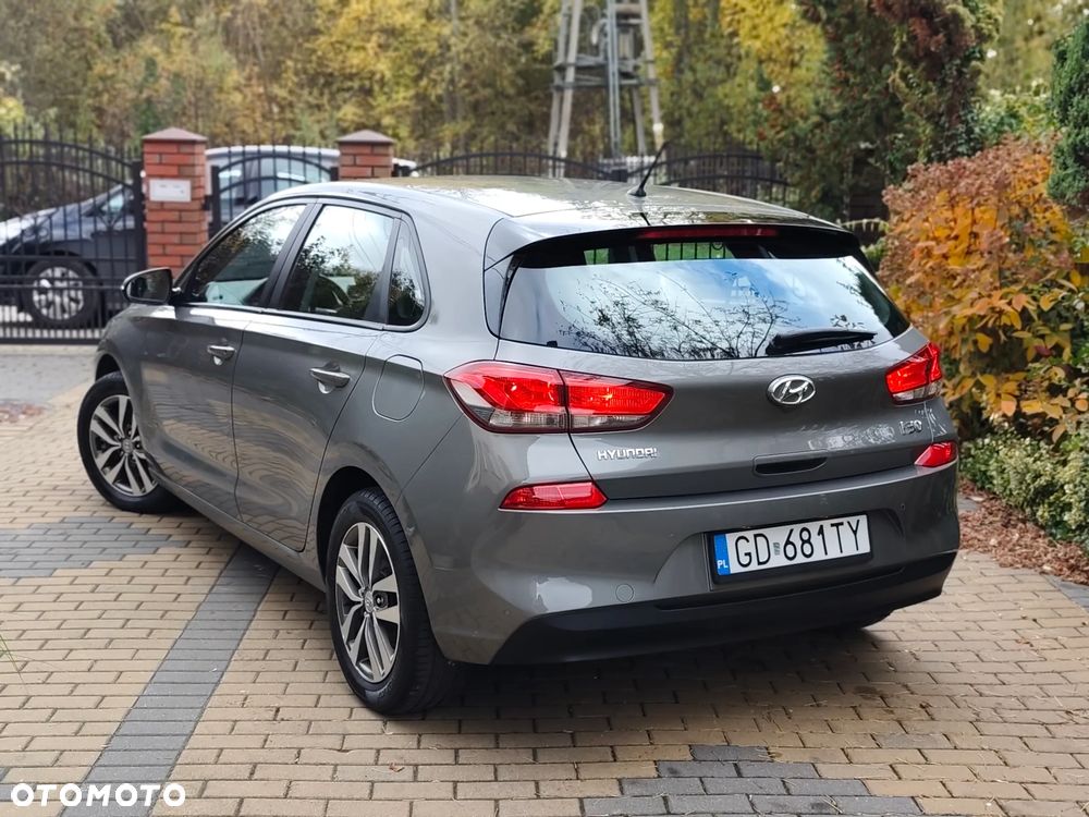 Hyundai i30 1.4 Classic + - 6