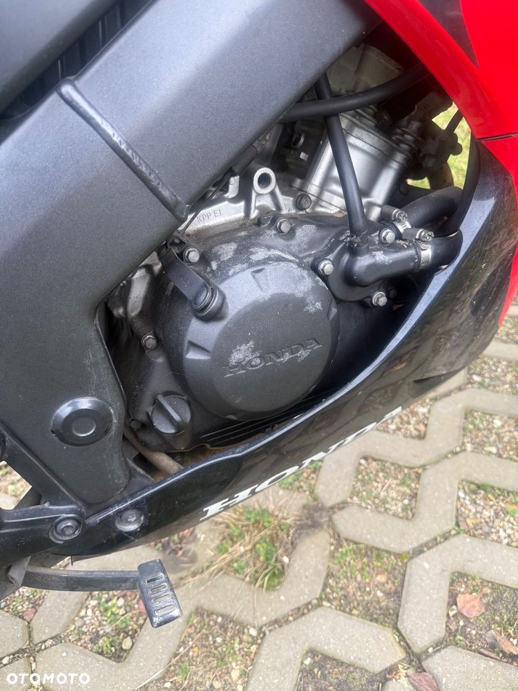 Honda CBR - 3
