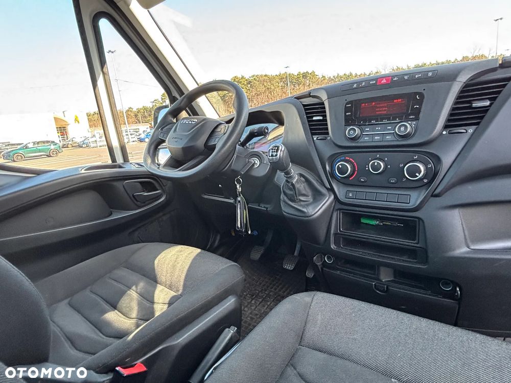 Iveco 35s18 - 24
