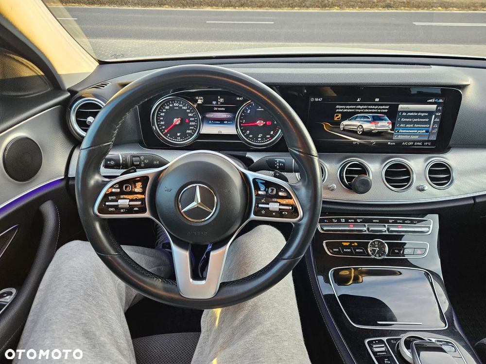 Mercedes-Benz Klasa E 200 d 9G-TRONIC Avantgarde - 23