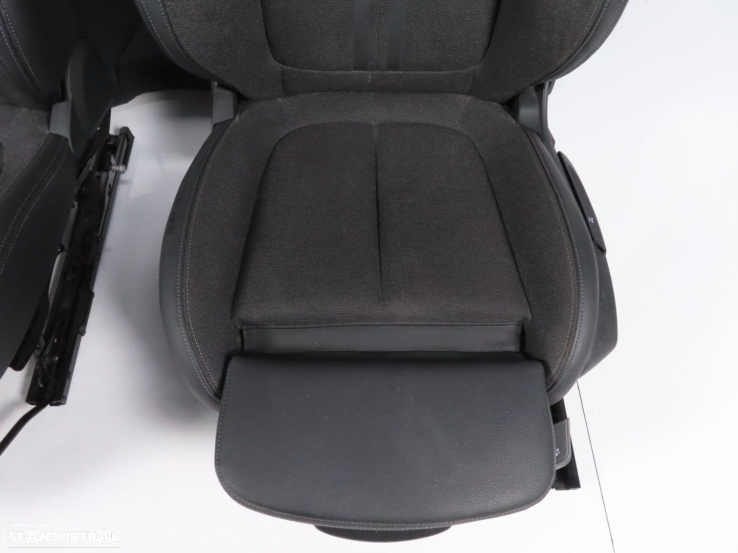 Interior desportivo M Usado / Original BMW 1 (F40) - 5