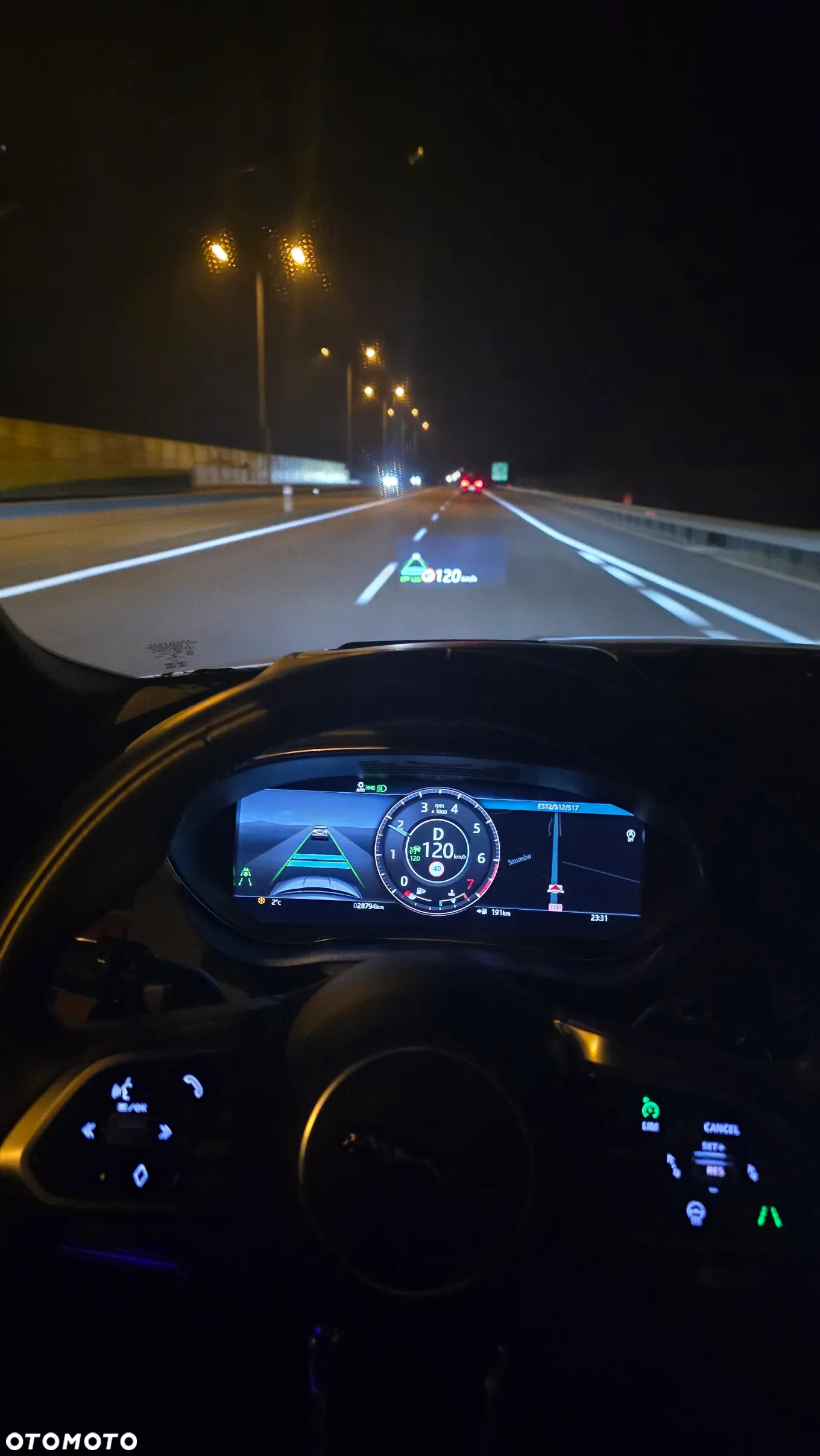 Jaguar E-Pace P250 AWD R-Dynamic Black - 24