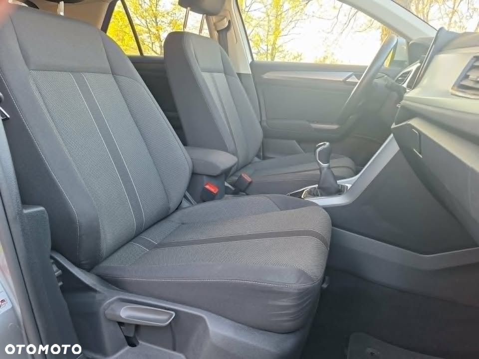 Volkswagen T-Roc - 17