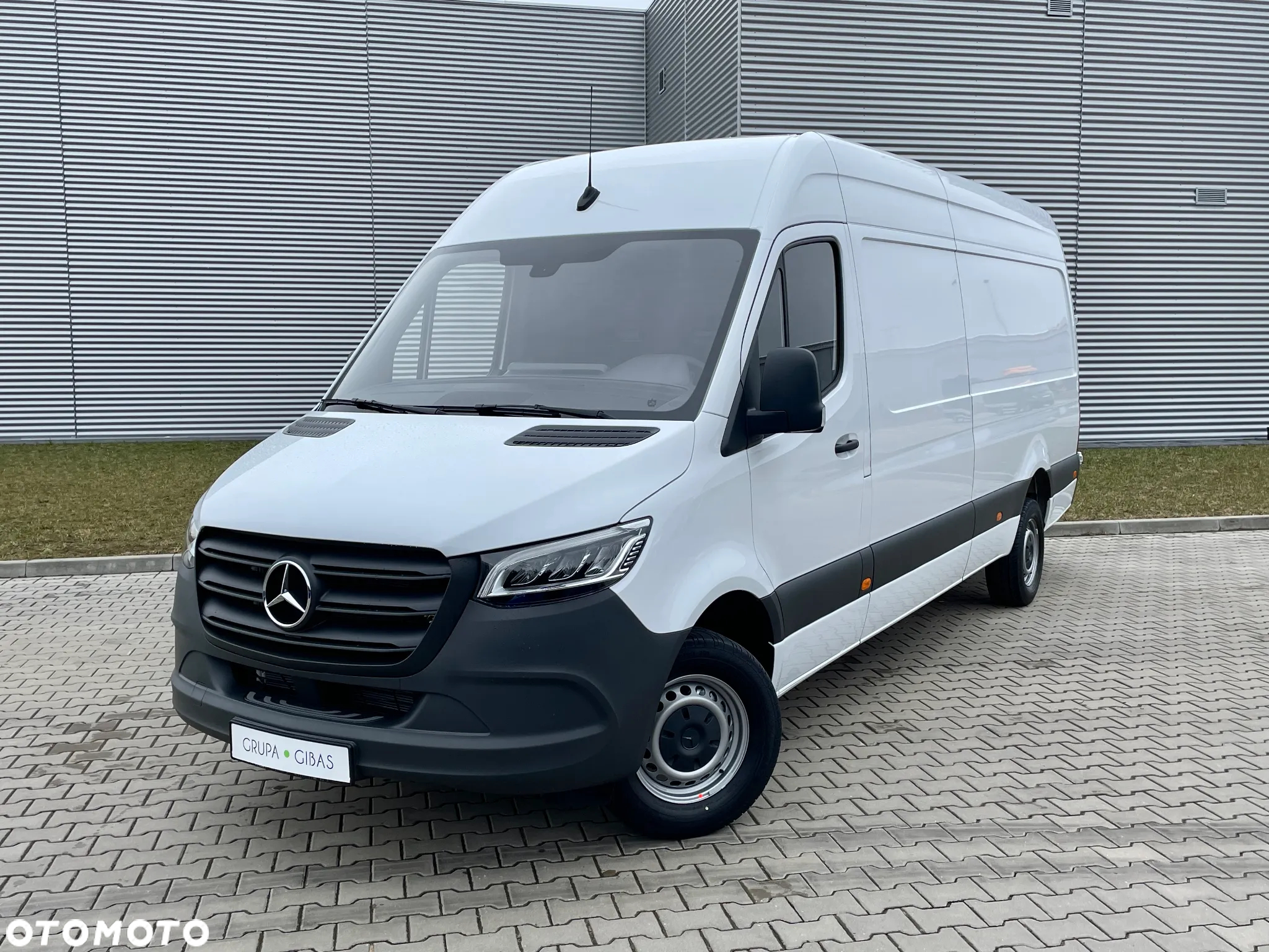 Mercedes-Benz Sprinter 317 Furgon L4H2 od ręki - 4