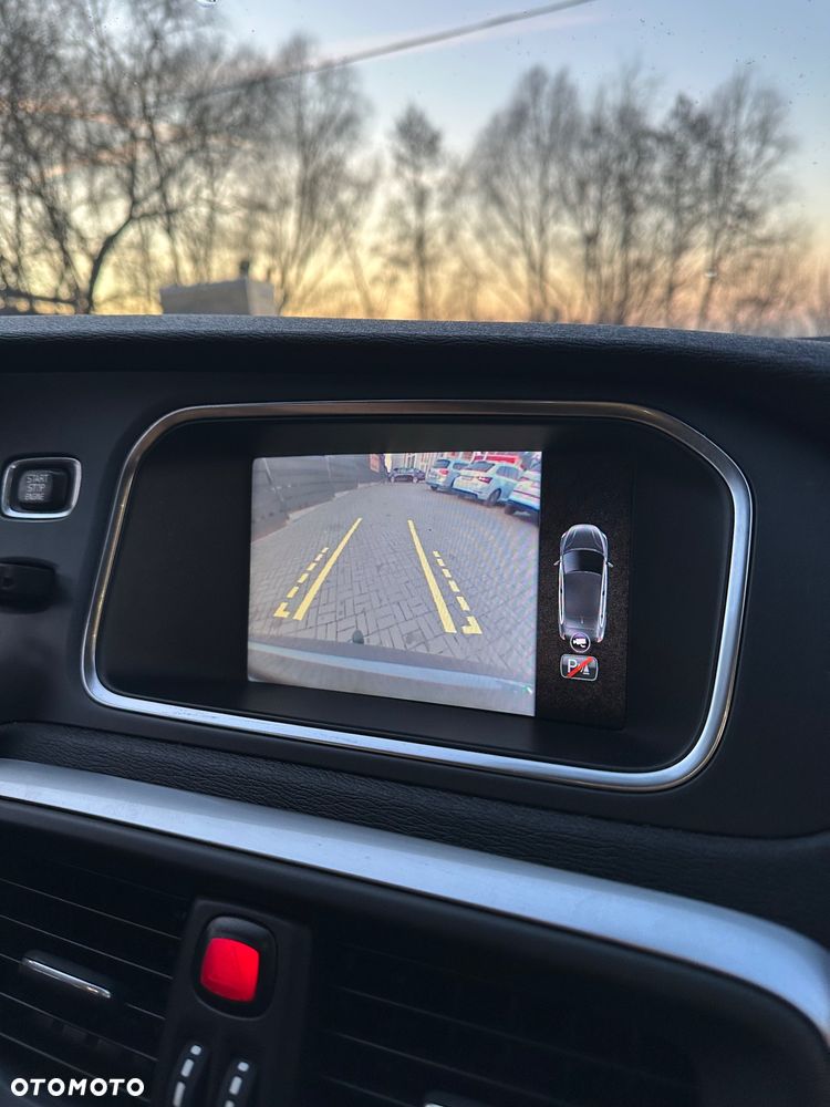 Volvo V40 D2 Momentum - 20