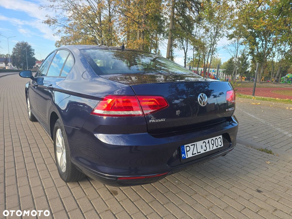Volkswagen Passat - 3