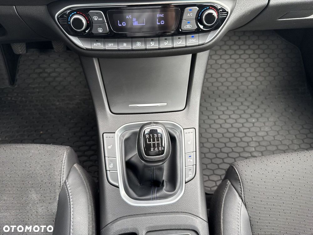 Hyundai i30 1.4 T-GDI GPF Premium - 16