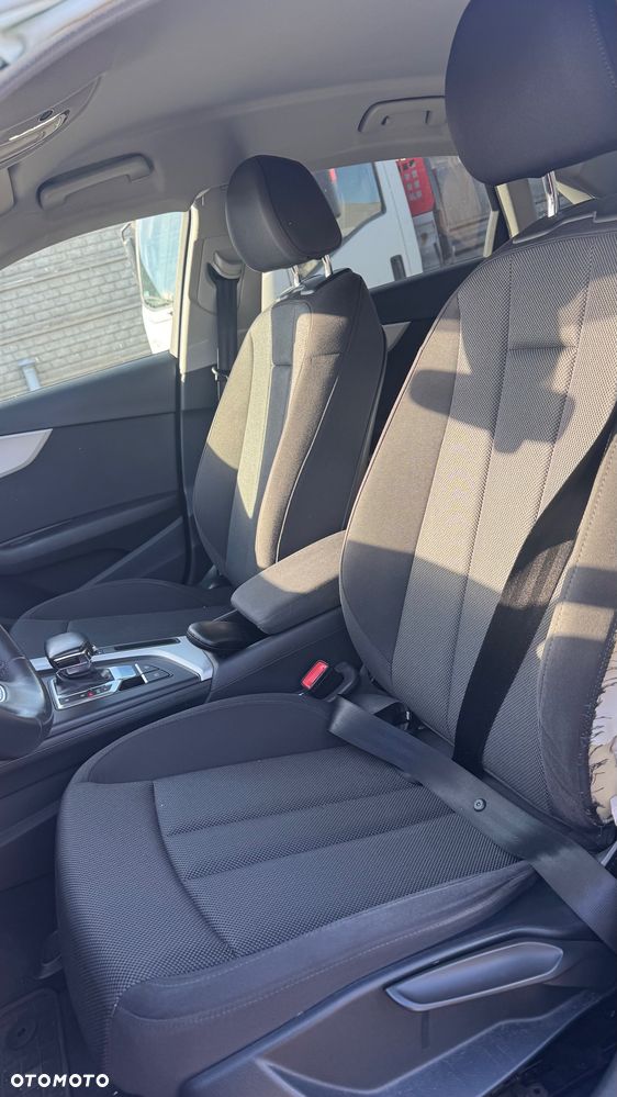 Audi A4 Limousine - 8