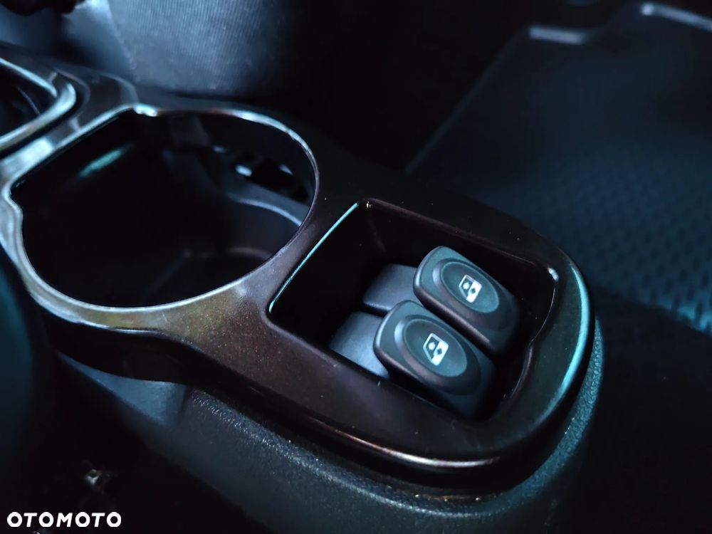 Dacia Duster SCe 115 4x2 Prestige - 23