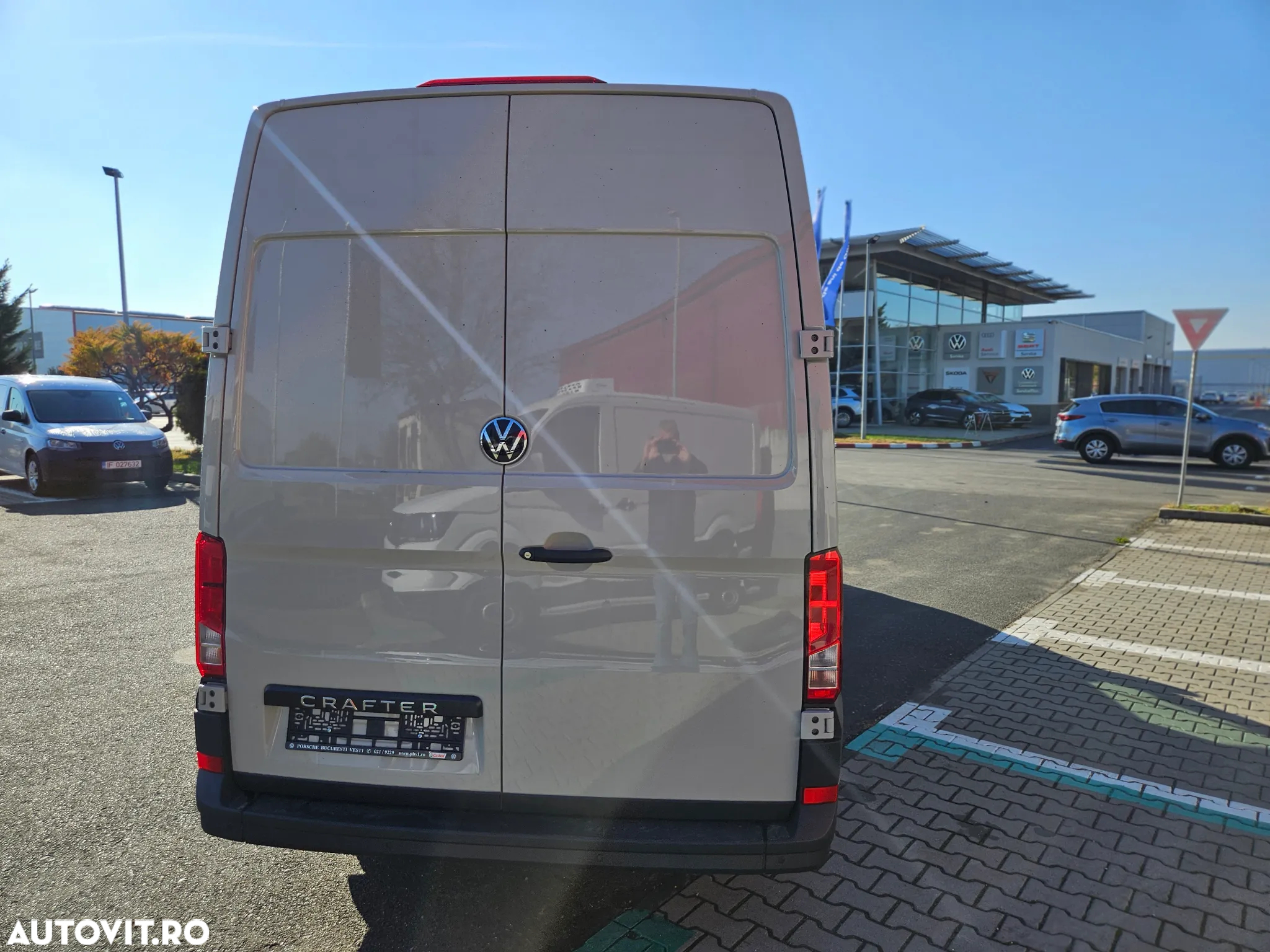 Volkswagen CRAFTER L4H3 - 4