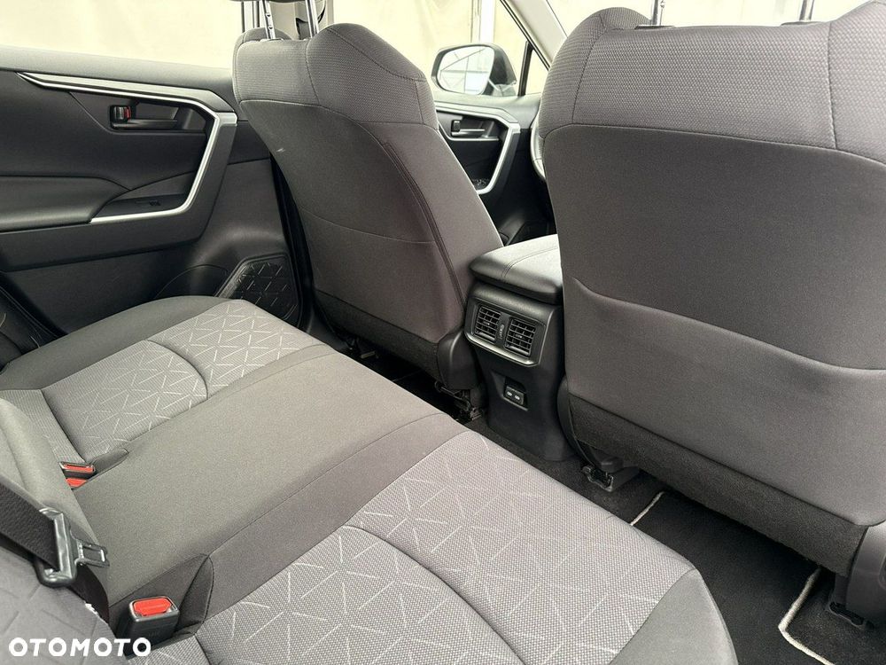 Toyota RAV4 - 24