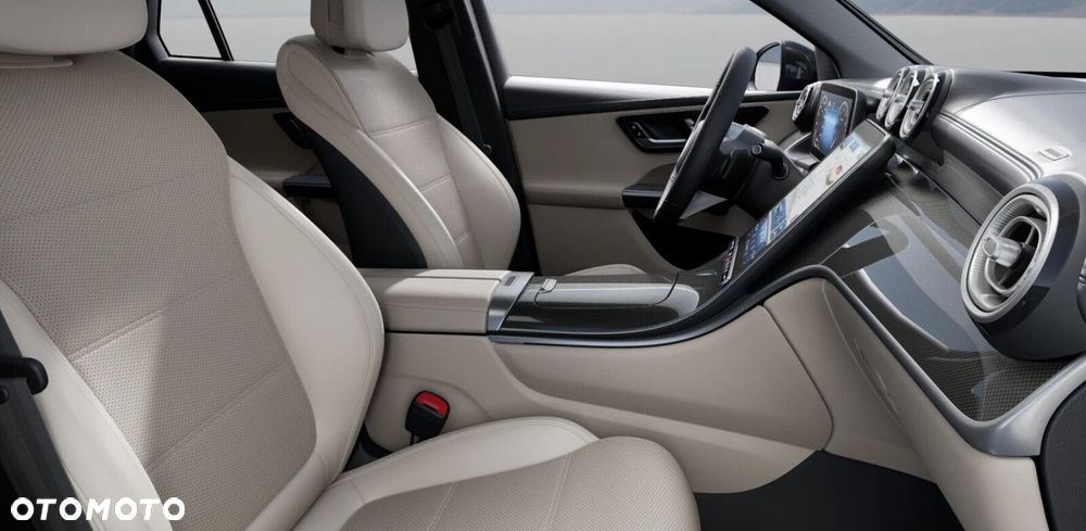 Mercedes-Benz GLC - 7