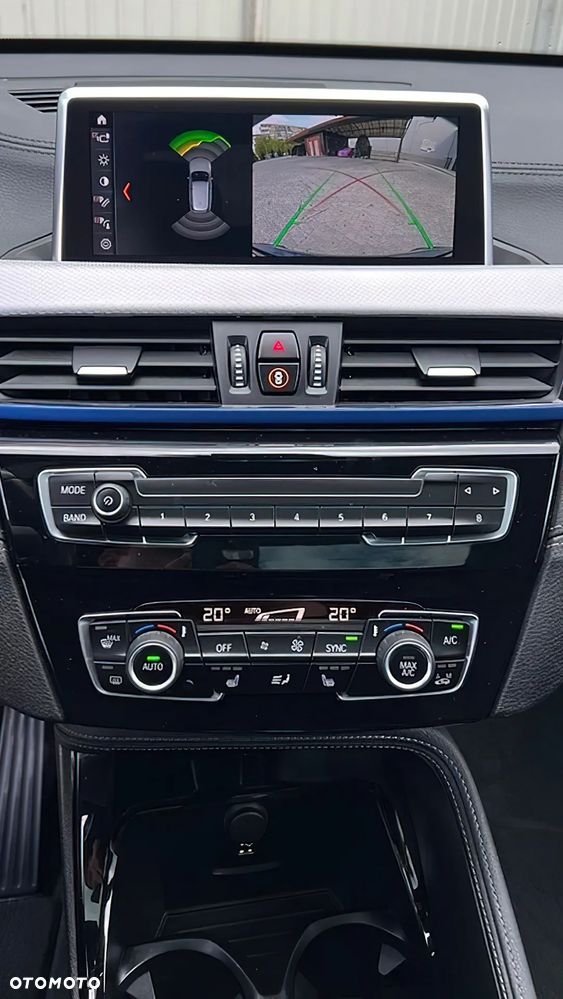 BMW X1 xDrive25i xLine - 11