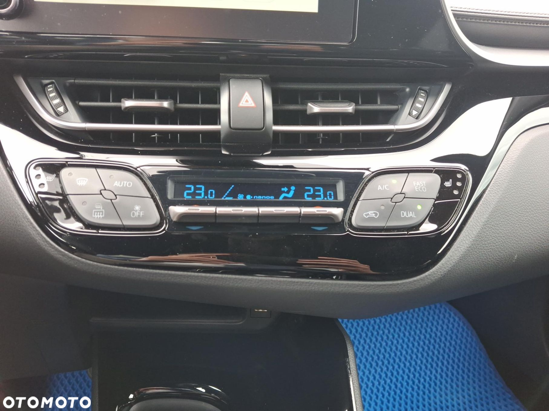 Toyota C-HR - 28