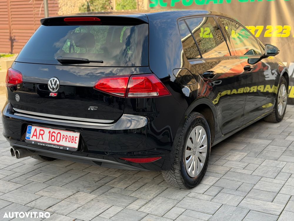 Volkswagen Golf - 3