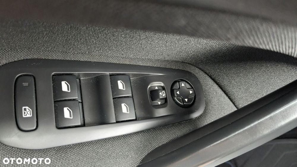 Peugeot 308 - 33