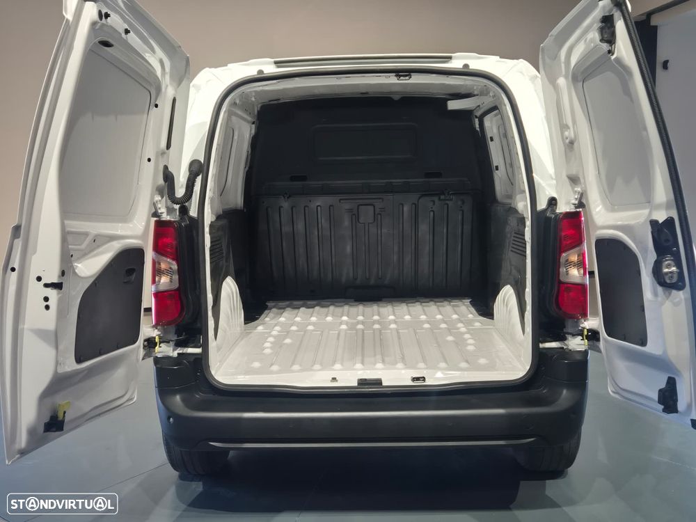 Peugeot e-Partner 50 Kwh Premium - 14