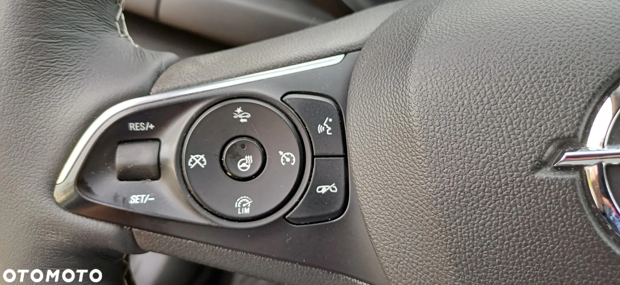 Opel Insignia Grand Sport 1.6 Diesel (118g) Business Innovation - 25