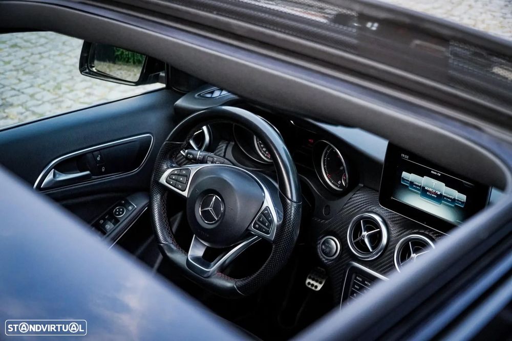 Mercedes-Benz A 180 d AMG Line - 12