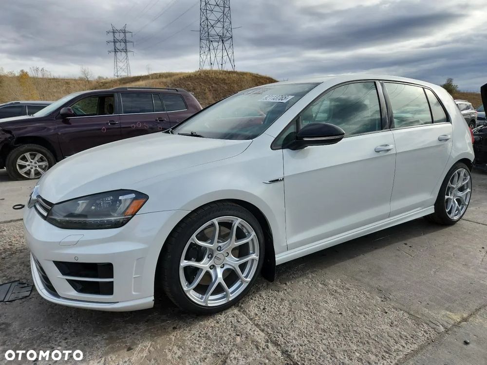 Volkswagen Golf R 4Motion (BlueMotion Technology) - 1