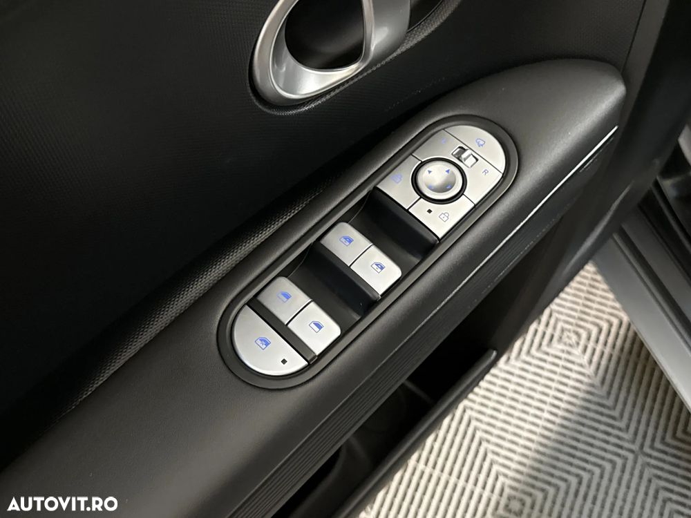Hyundai IONIQ - 15