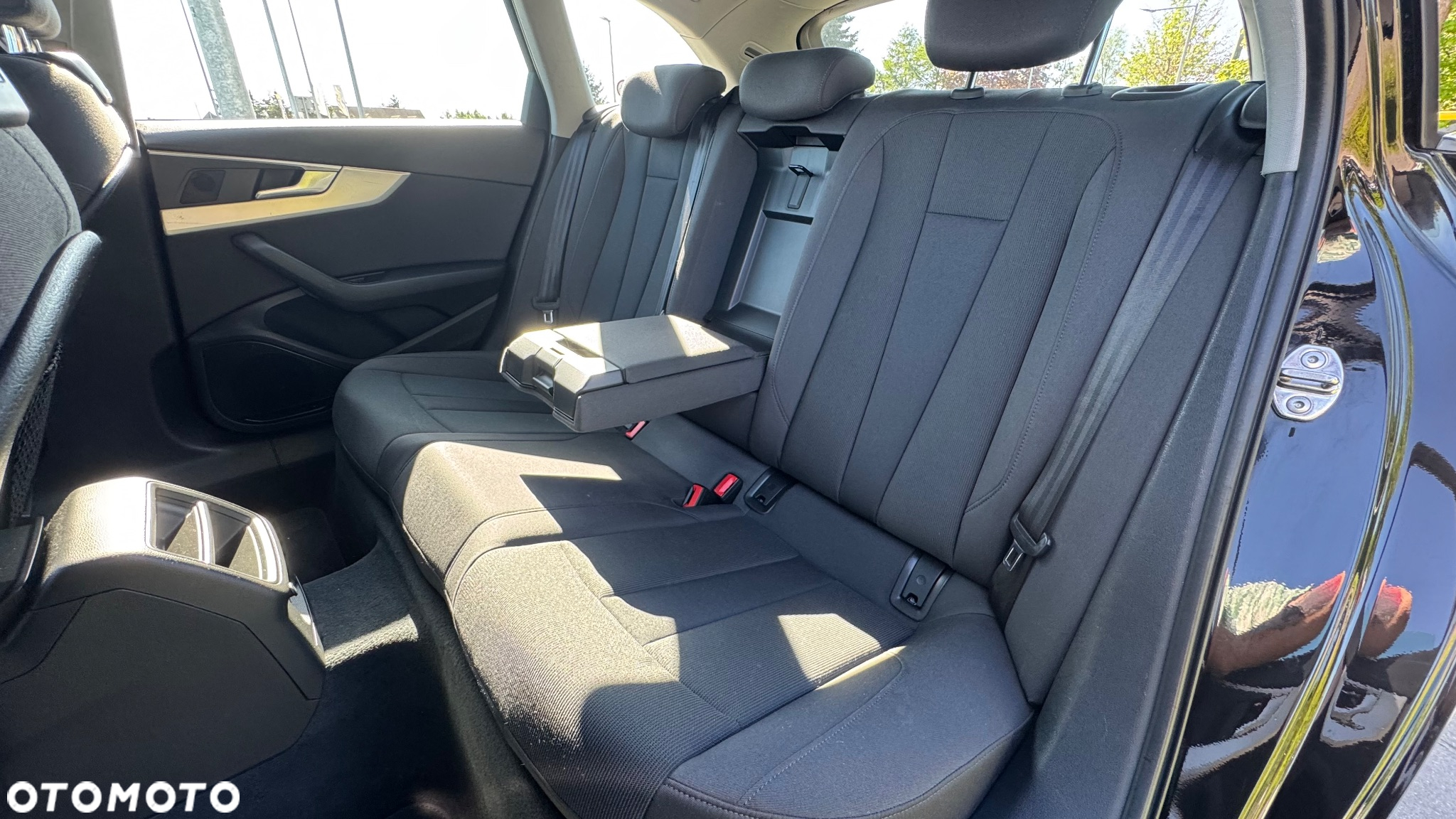Audi A4 Avant 2.0 TDI quattro - 24