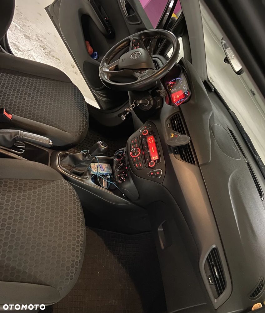 Opel Corsa 1.4 Enjoy - 15