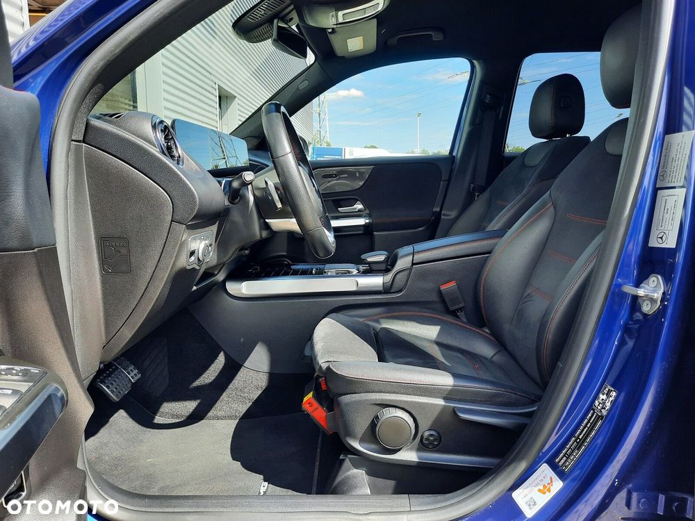 Mercedes-Benz GLB 200 d 4-Matic AMG Line 8G-DCT - 10