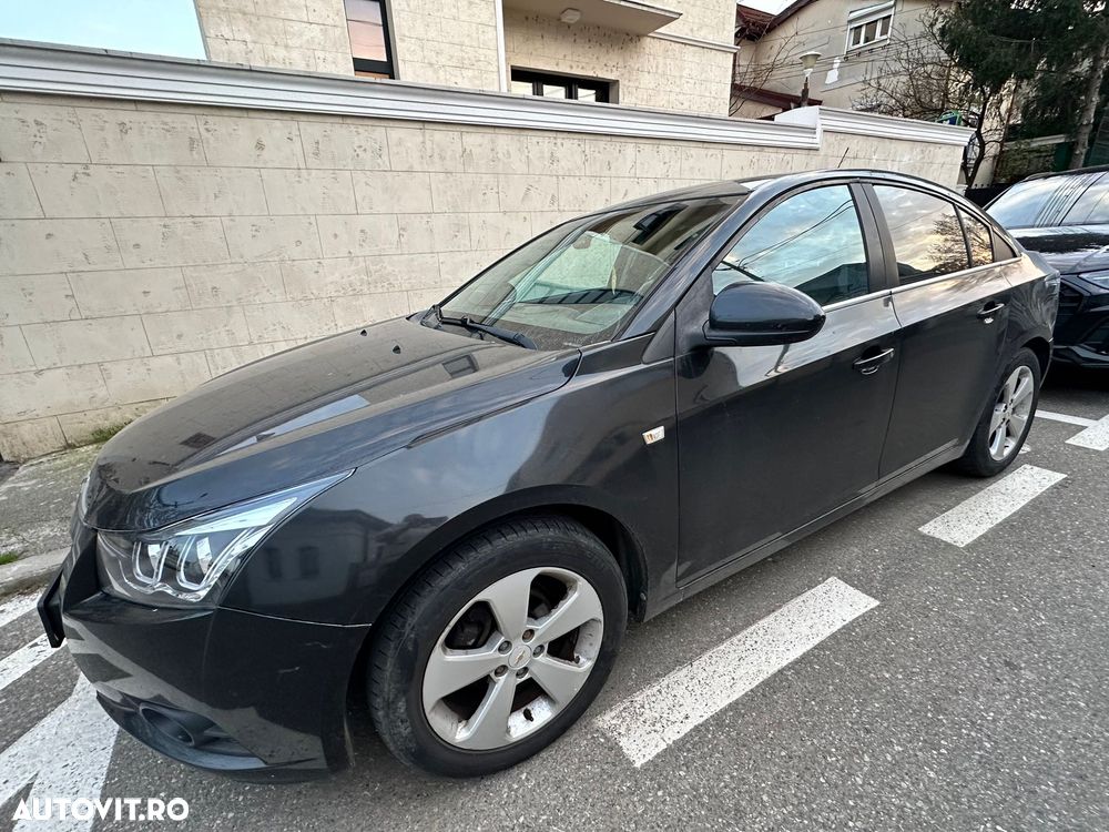 Chevrolet Cruze 1.8 DOHC LT - 3