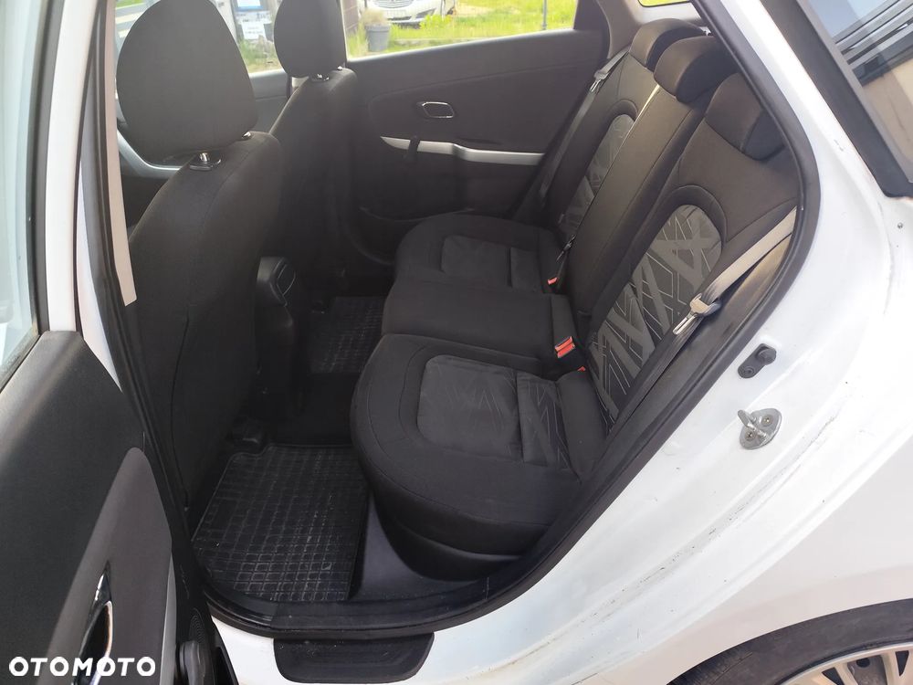 Kia Ceed 1.6 GDI Business Line - 14