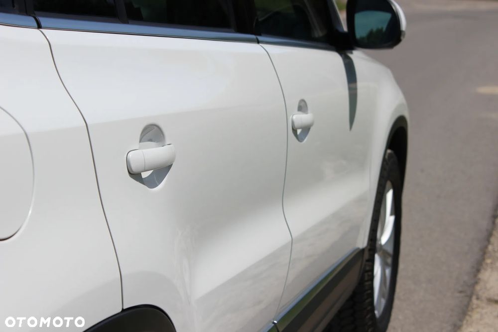 Volkswagen Tiguan 2.0 TDI 4Mot Perfectline R-Style DSG - 16
