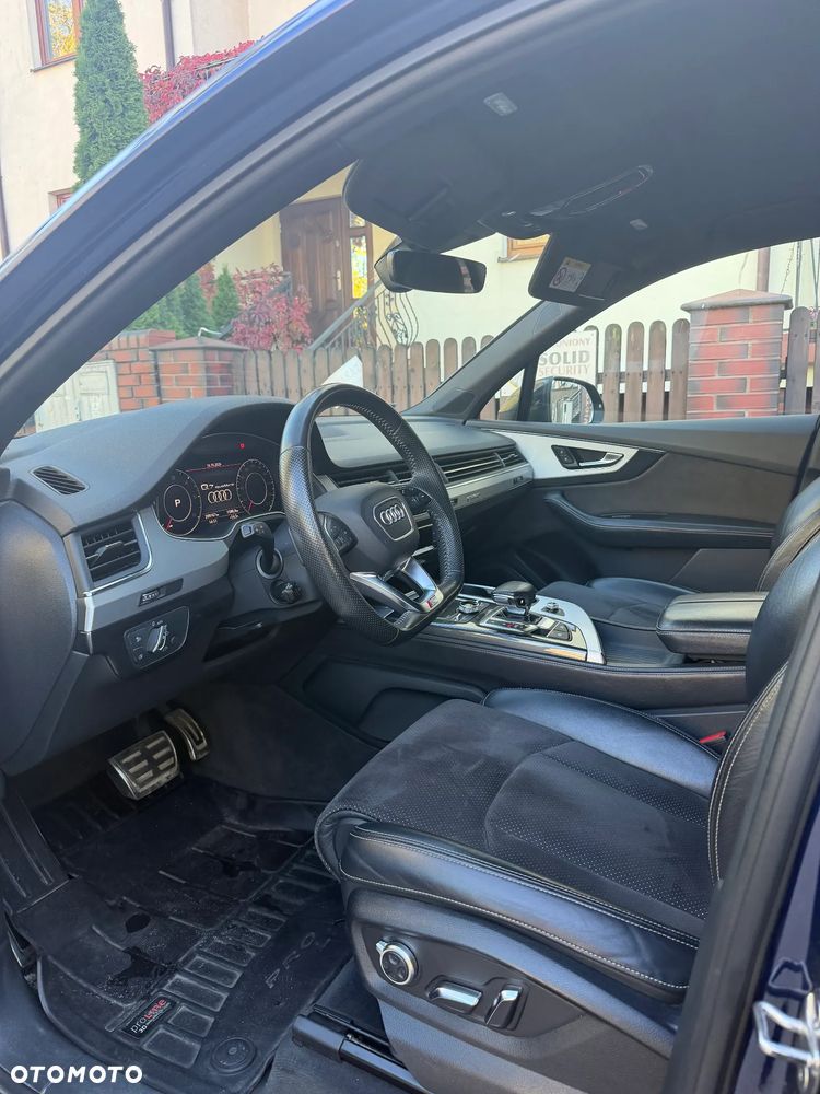 Audi Q7 - 17