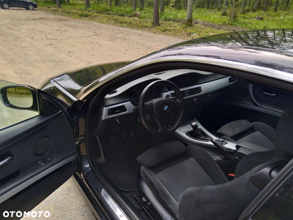 BMW Seria 3 325i - 8