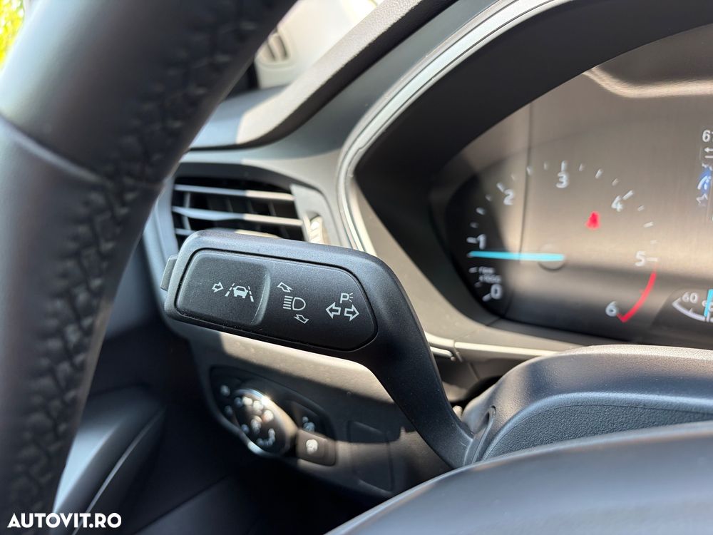 Ford Focus 1.5 EcoBlue Connected - 18