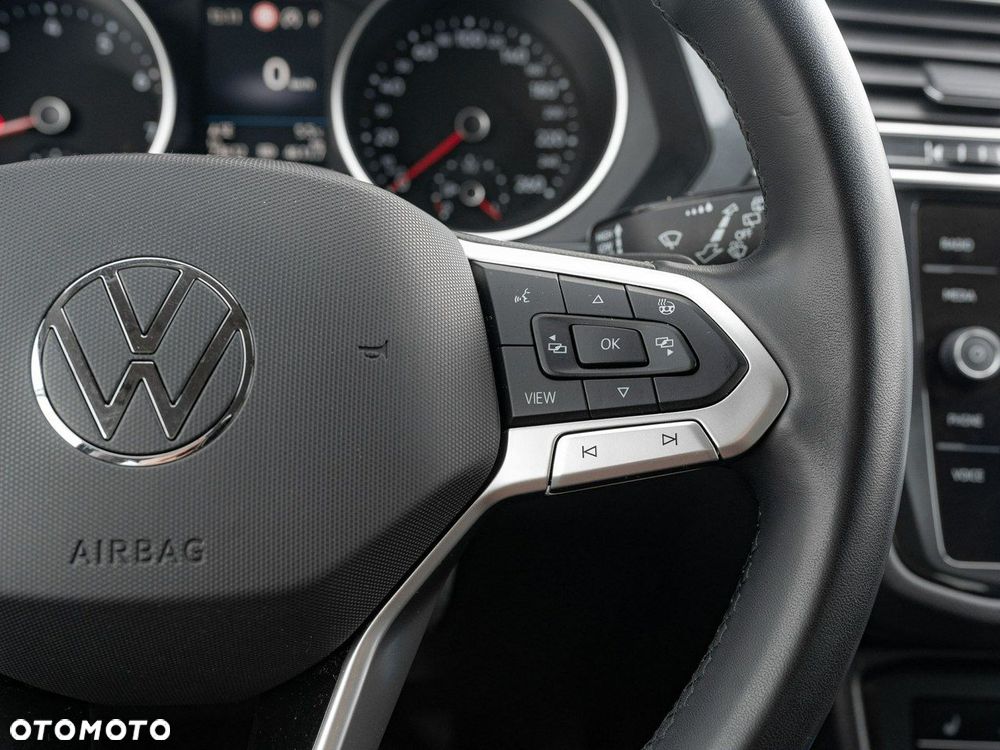 Volkswagen Tiguan - 17