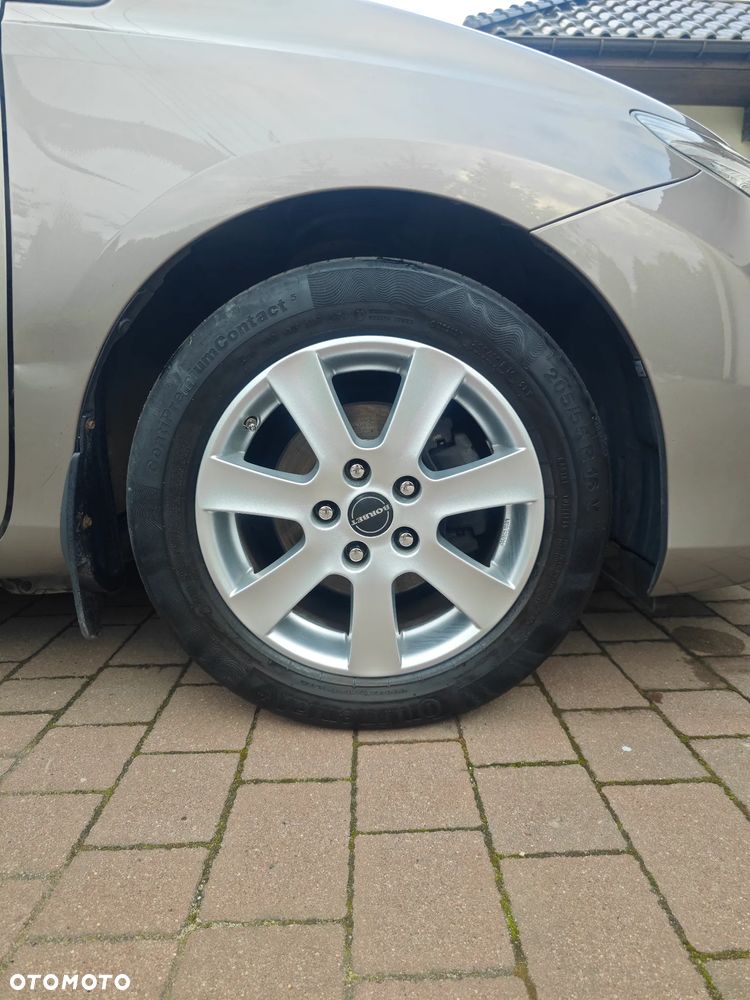 Toyota Auris 1.6 Premium - 22
