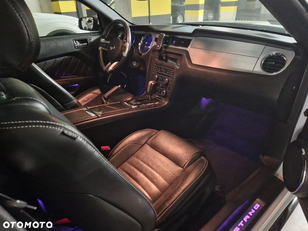 Ford Mustang 3.7 V6 Premium - 10