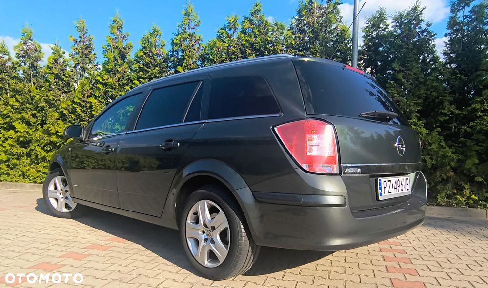 Opel Astra 1.6 Edition 111 Jahre - 3