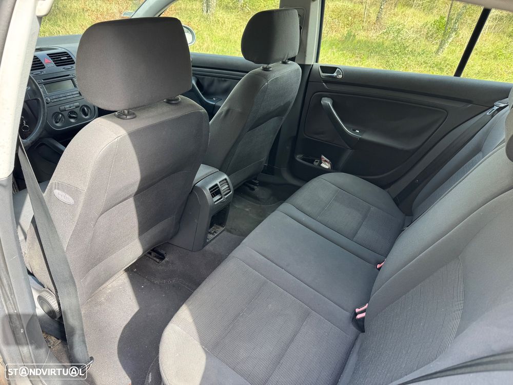 VW Golf 1.9 TDi 6V Trendline AC - 9