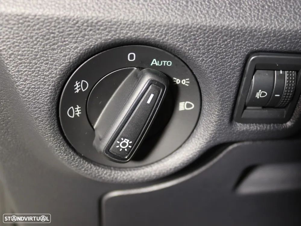 Skoda Kamiq 1.0 TSI DSG - 21