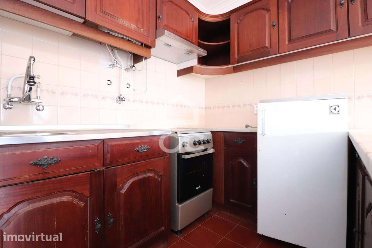 Apartamento T1 com varanda na Av. Elisio de Moura. - Grande imagem: 5/18