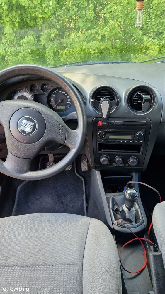 Seat Ibiza 1.4 16V Reference - 6