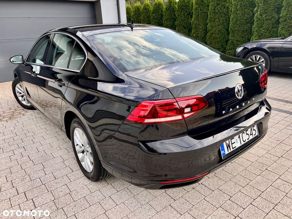 Volkswagen Passat 2.0 TDI EVO Business - 27