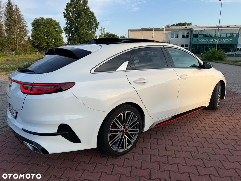 Kia ProCeed - 4
