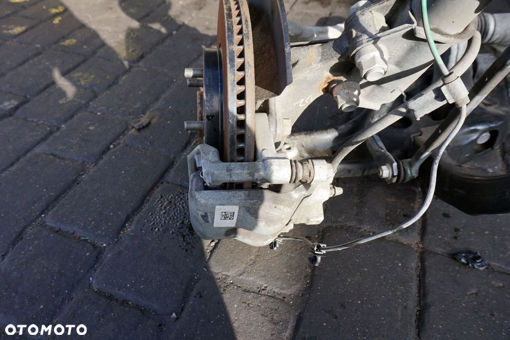 ZACISK HAMULCOWY PRAWY PRZÓD YARIS CROSS 1.5 12V HYBRID 47730-02590 TOYOTA 2020- - 1