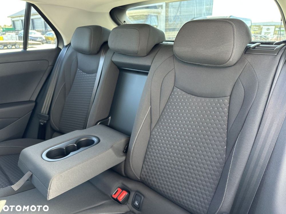 Volkswagen T-Roc - 16