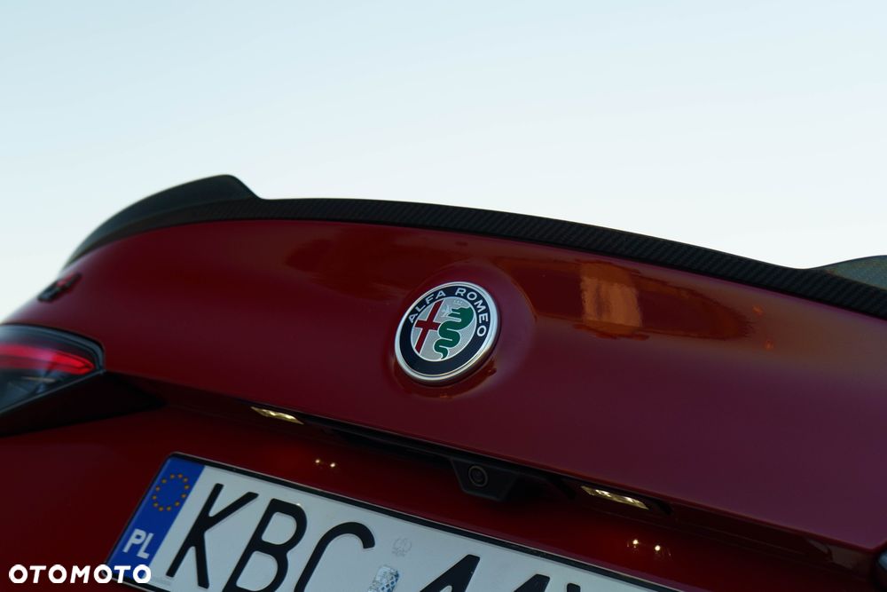 Alfa Romeo Giulia 2.0 Turbo Veloce Q4 - 16