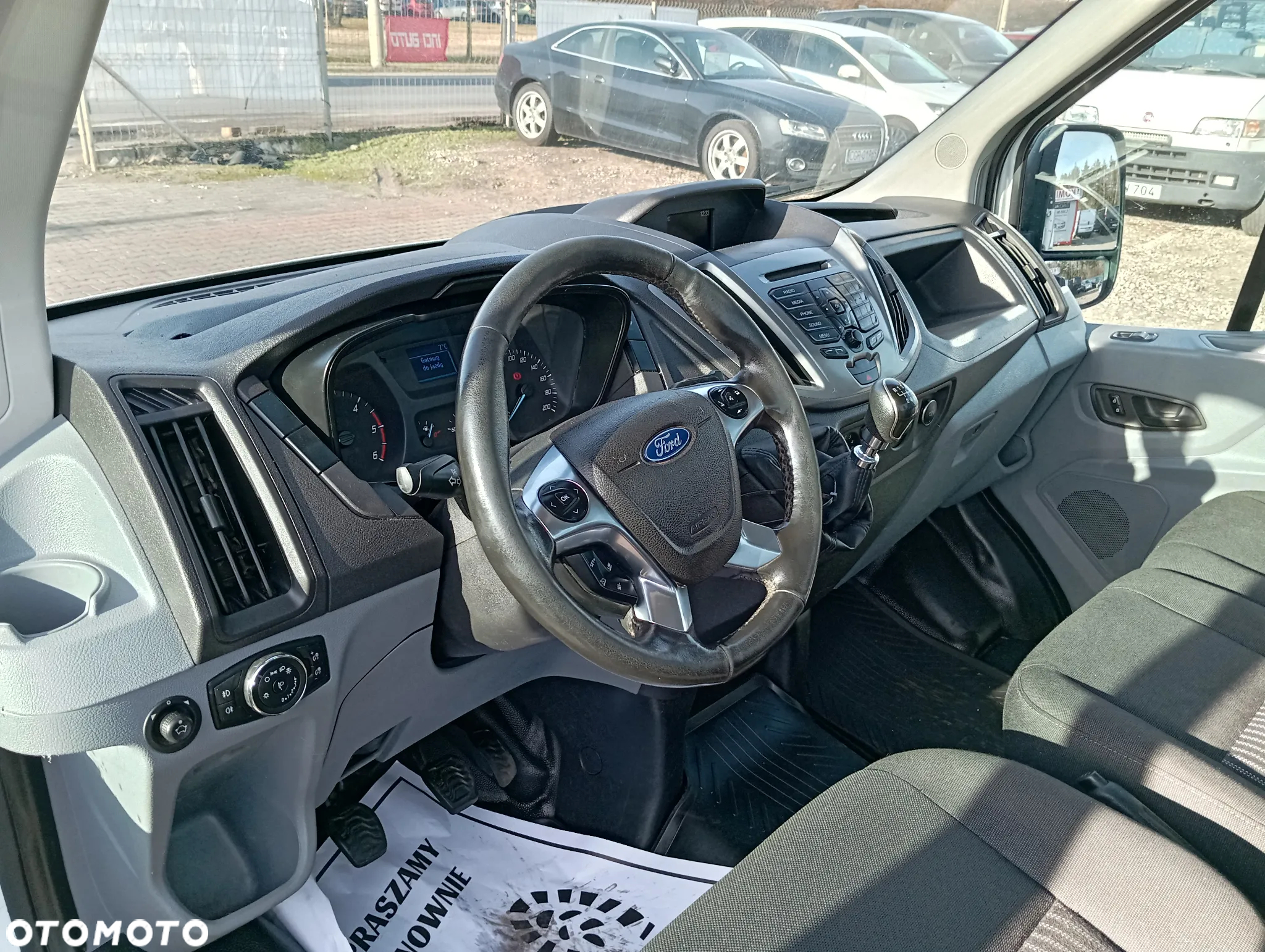 Ford Transit - 13