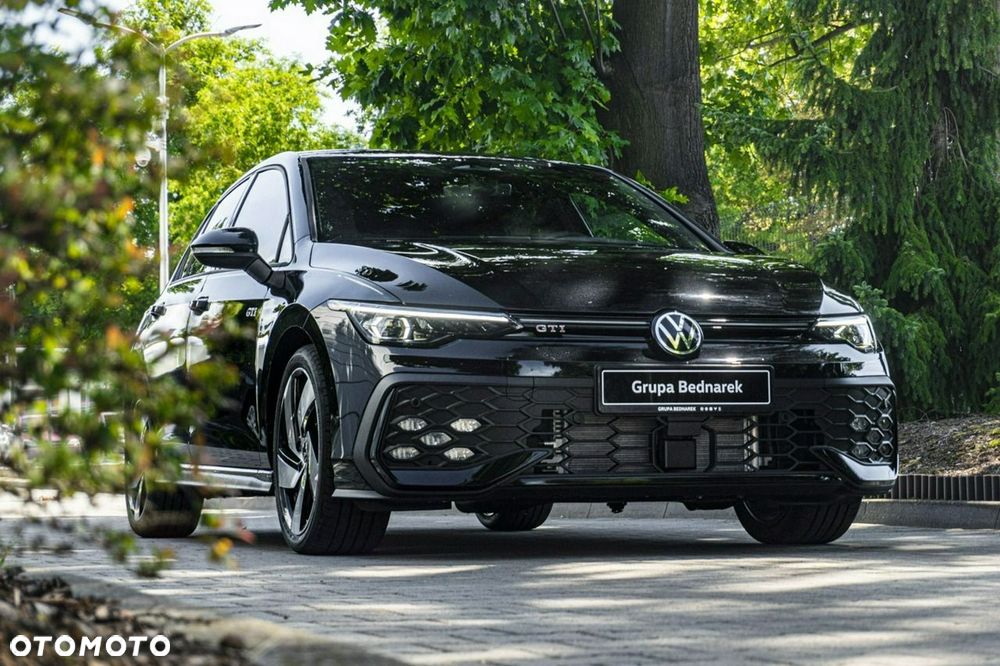 Volkswagen Golf - 19
