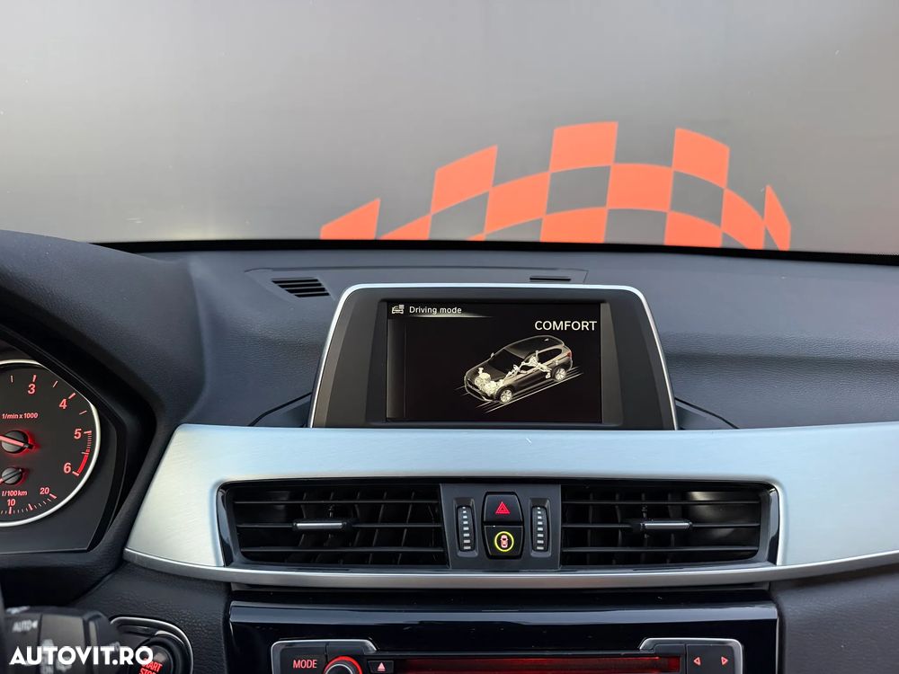 BMW X1 sDrive18d Aut. Sport Line - 23